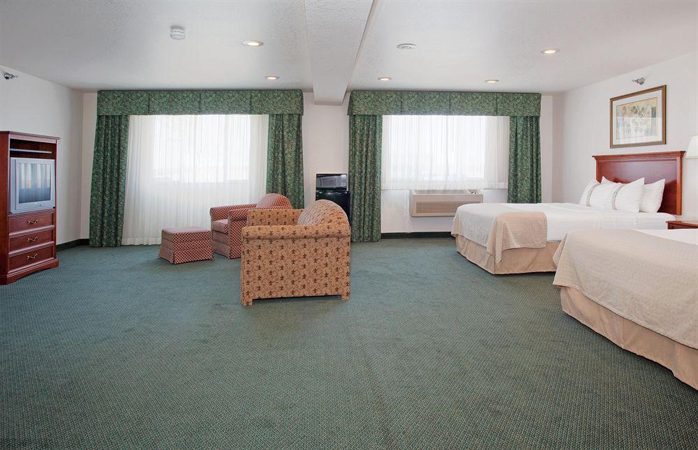 Country Inn & Suites By Radisson, Sidney, Ne Стая снимка