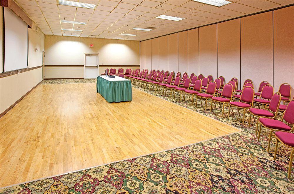 Country Inn & Suites By Radisson, Sidney, Ne Екстериор снимка